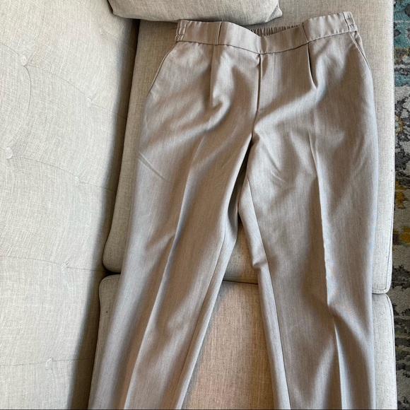 👖Suzy Shier Elastic Waist Cropped Ankle Pant in Grey 👖 - Picture 4 of 7